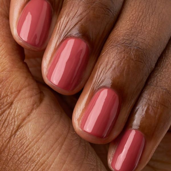 Même Vernis à ongles Vigne Rouge